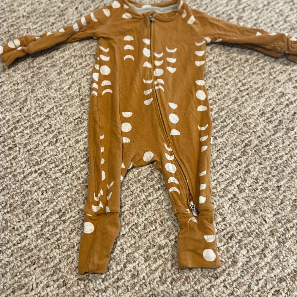 Kids Brown and White Patterned Footie